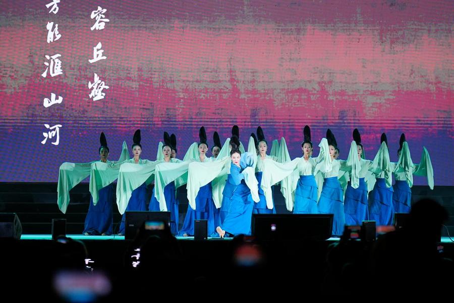 2025哈密瓜节开幕式-174