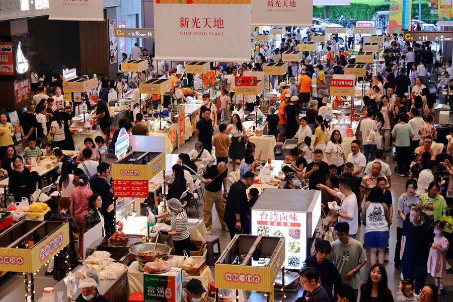 超级夜市王，南北纵贯献 2025新光天地·成都第二届台湾美食节隆重