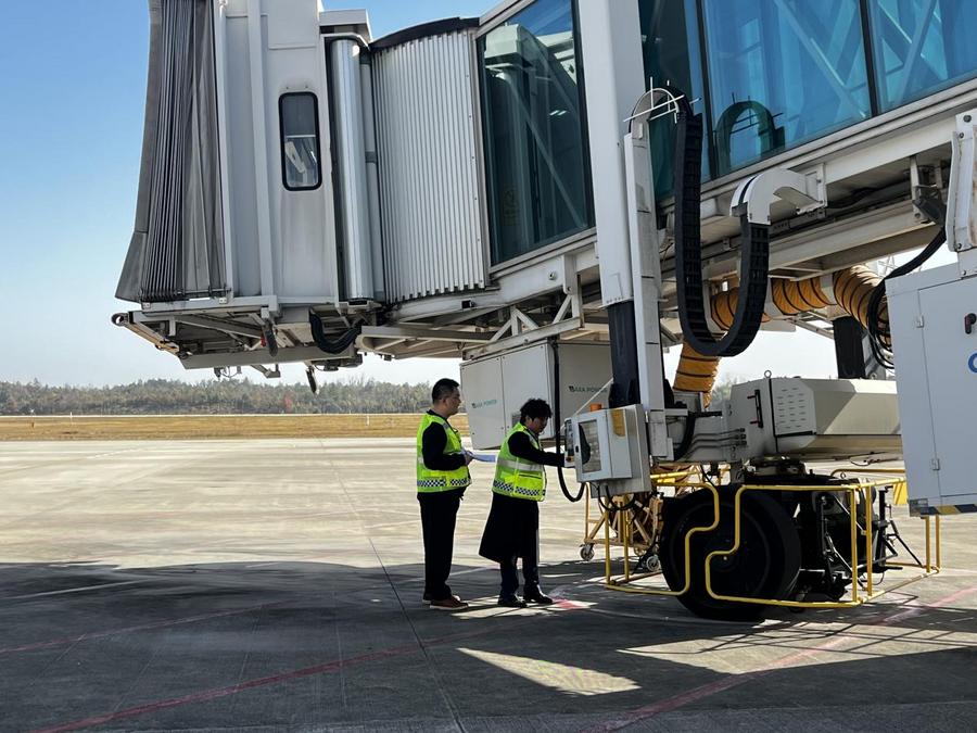 81242d44486689aa03a2c7852d755516